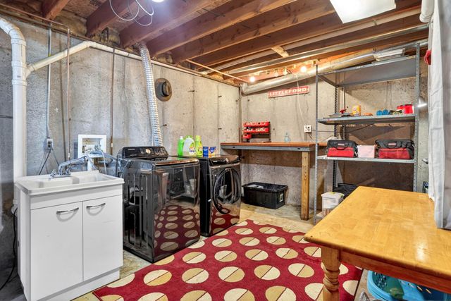 11850 N HECHT RD, Hallsville, MO 65255