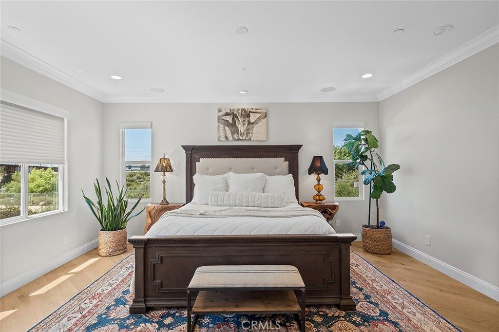 Image 26 of property listing at 4689 Holly Avenue, Long Beach, CA 90805