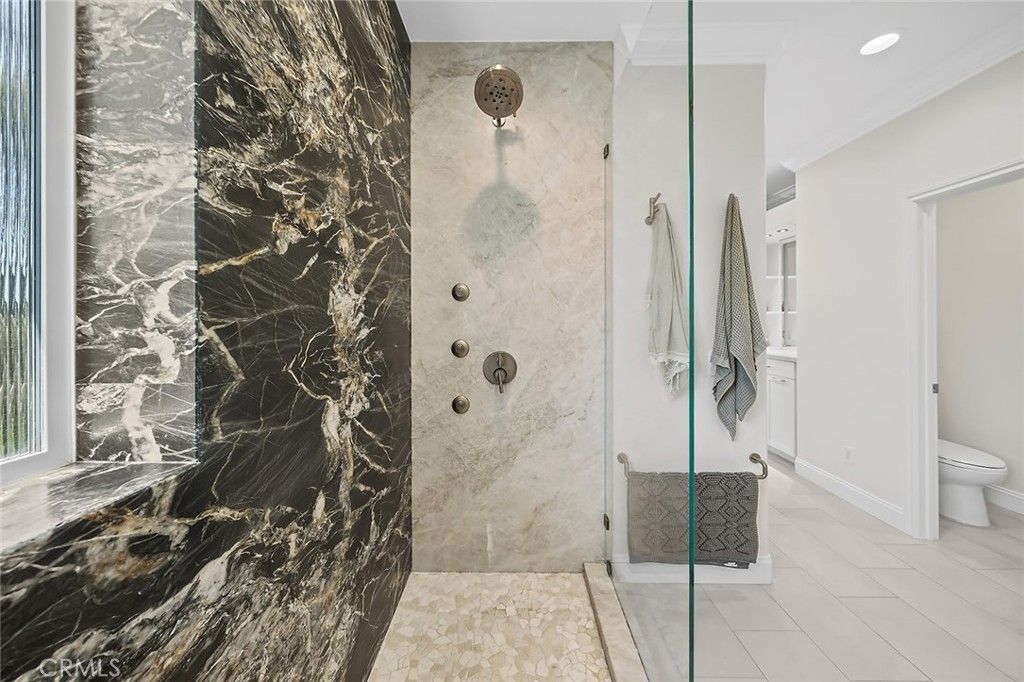 Image 30 of property listing at 4689 Holly Avenue, Long Beach, CA 90805