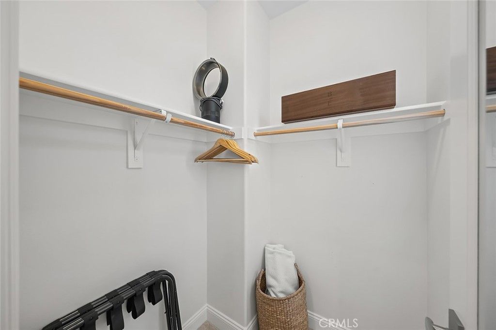 Image 38 of property listing at 4689 Holly Avenue, Long Beach, CA 90805
