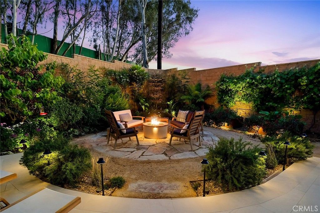 Image 48 of property listing at 4689 Holly Avenue, Long Beach, CA 90805