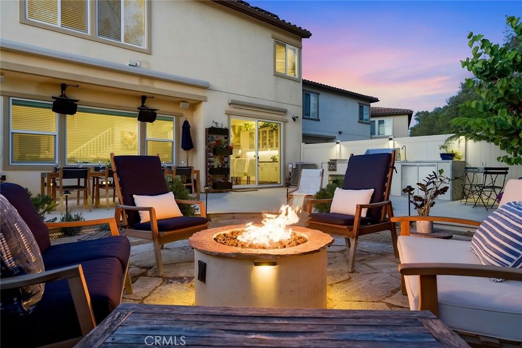 Image 50 of property listing at 4689 Holly Avenue, Long Beach, CA 90805