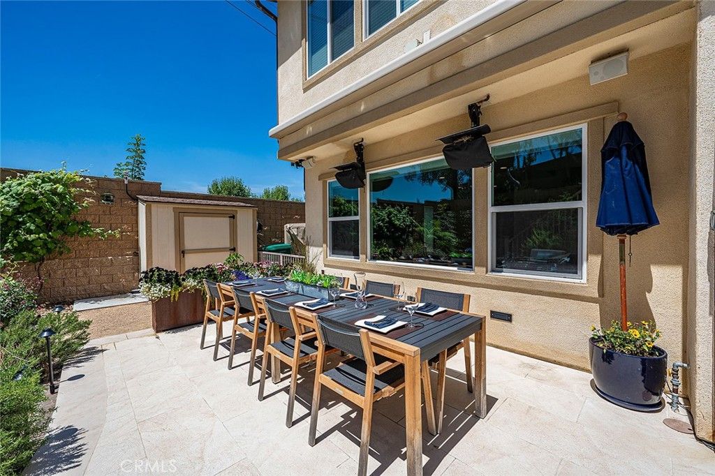 Image 55 of property listing at 4689 Holly Avenue, Long Beach, CA 90805
