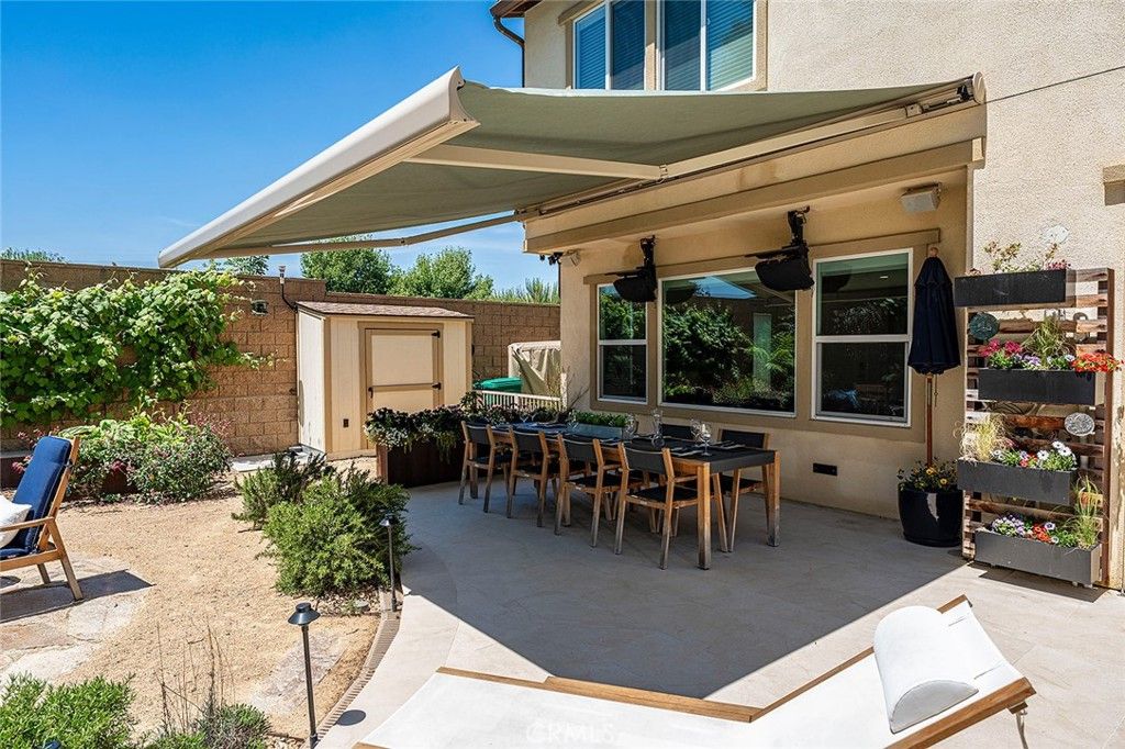 Image 63 of property listing at 4689 Holly Avenue, Long Beach, CA 90805