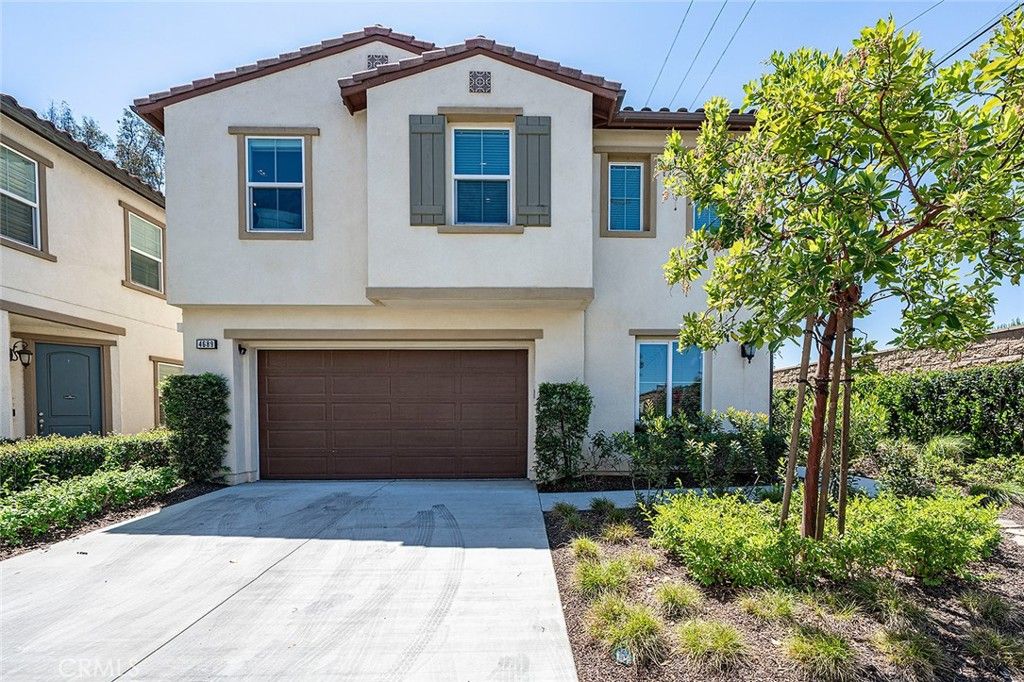 Image 64 of property listing at 4689 Holly Avenue, Long Beach, CA 90805
