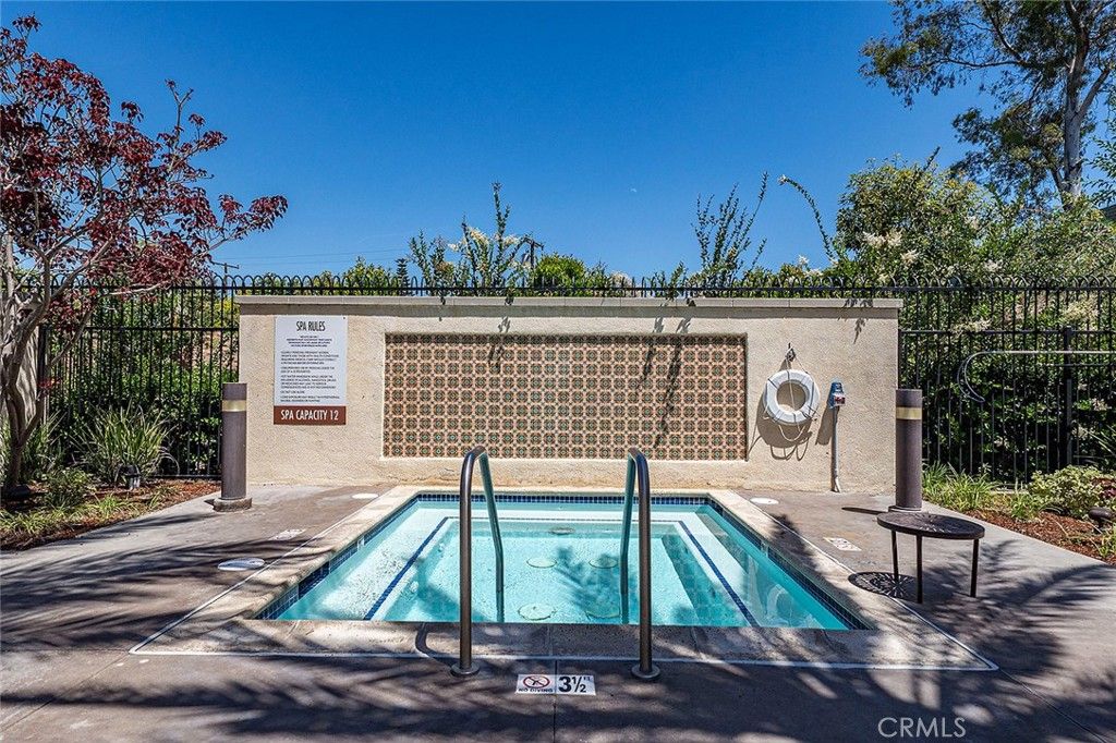 Image 66 of property listing at 4689 Holly Avenue, Long Beach, CA 90805