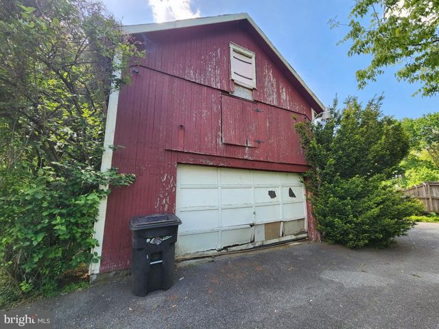 71 W FREDERICK ST, Millersville, PA 17551