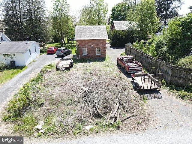 71 W FREDERICK ST, Millersville, PA 17551