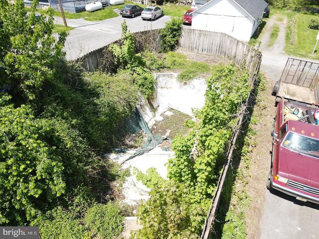 71 W FREDERICK ST, Millersville, PA 17551