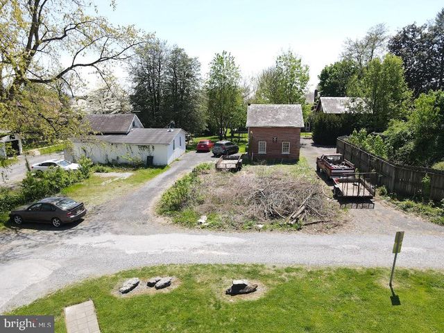 71 W FREDERICK ST, Millersville, PA 17551