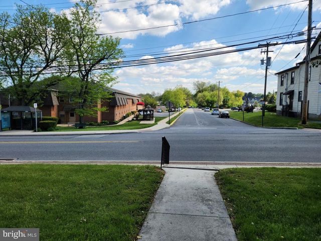 71 W FREDERICK ST, Millersville, PA 17551