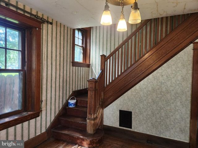 71 W FREDERICK ST, Millersville, PA 17551
