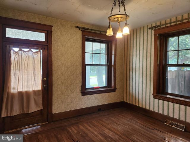 71 W FREDERICK ST, Millersville, PA 17551