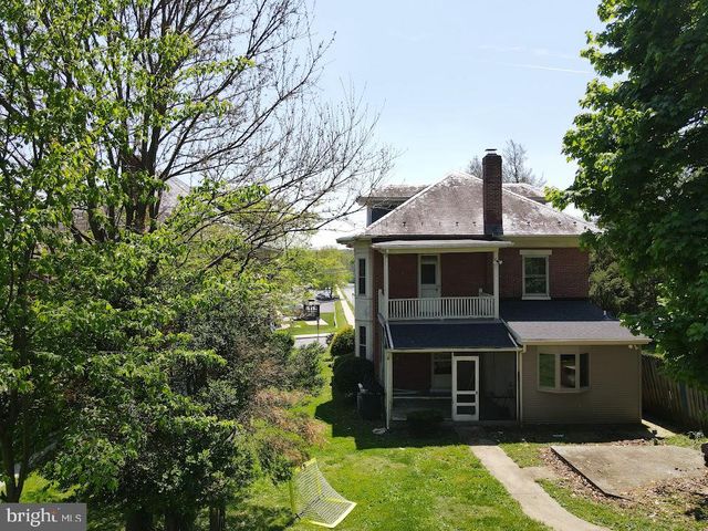 71 W FREDERICK ST, Millersville, PA 17551