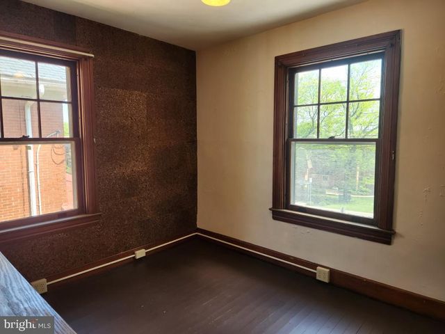 71 W FREDERICK ST, Millersville, PA 17551