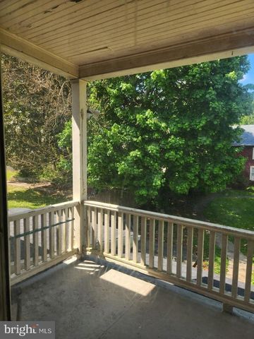 71 W FREDERICK ST, Millersville, PA 17551