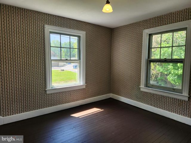 71 W FREDERICK ST, Millersville, PA 17551