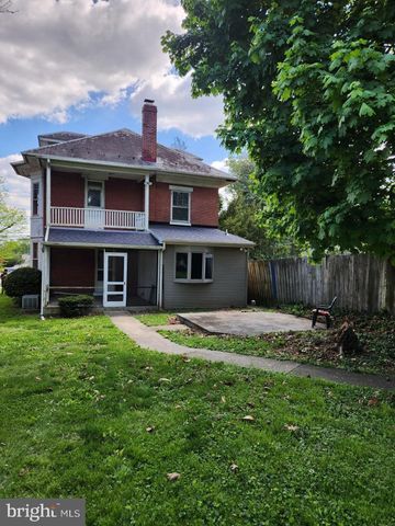 71 W FREDERICK ST, Millersville, PA 17551