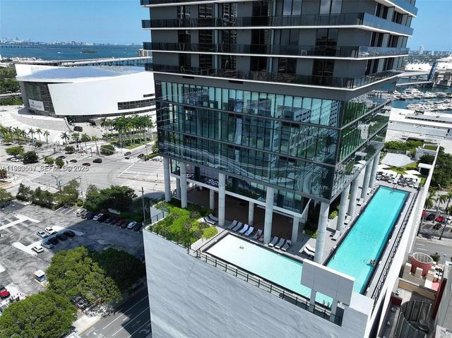 398 NE 5th St 3516, Miami, FL 33132