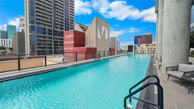 398 NE 5th St 3516, Miami, FL 33132