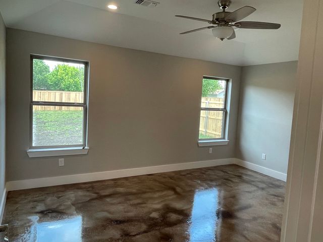 2213 N Hickory Street, Sherman, TX 75092