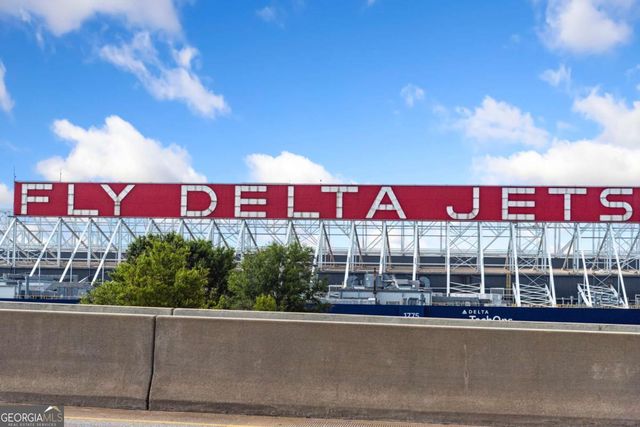 115 Camelot Drive, Atlanta, GA 30349