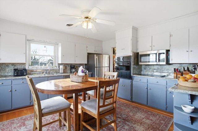 4129 Blue View DR, Roanoke, VA 24012