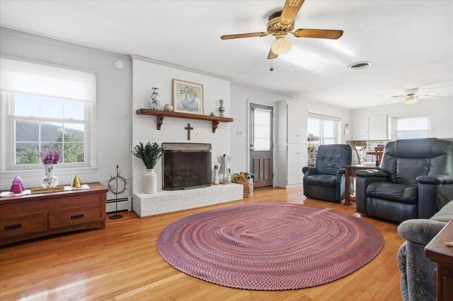 4129 Blue View DR, Roanoke, VA 24012