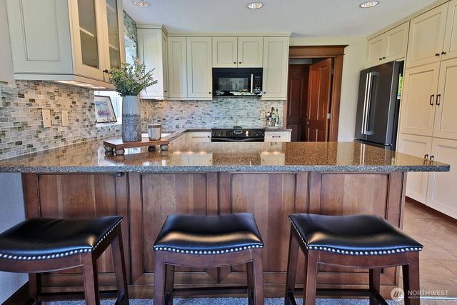 2471 Soundview Drive, Langley, WA 98260