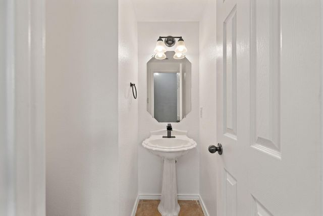 1110 Sundrop PL, Round Rock, TX 78665