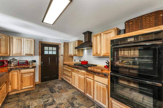 1111 Stark Road, Conway, NH 03813