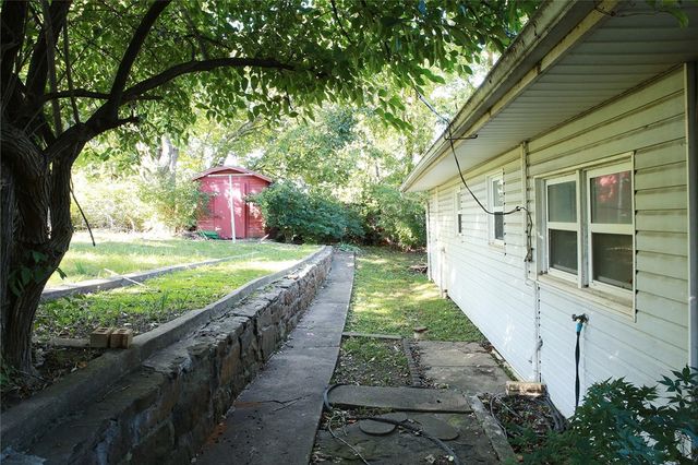 1149 Indian Trail, Fayetteville, AR 72701