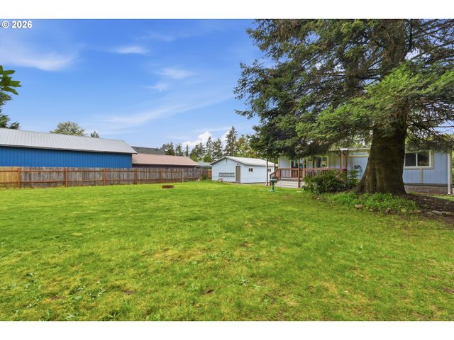 173 RIVERVIEW Dr, Castle Rock, WA 98611