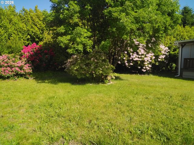 173 RIVERVIEW Dr, Castle Rock, WA 98611