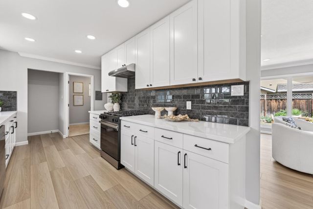 13810 Quito Road, Saratoga, CA 95070
