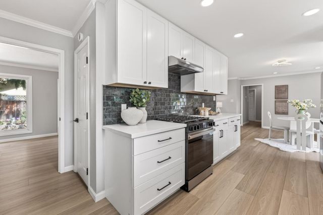 13810 Quito Road, Saratoga, CA 95070