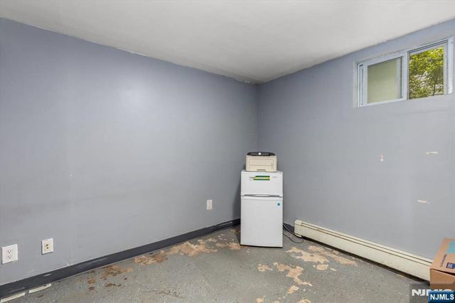 567 Fern Avenue, Lyndhurst, NJ 07071