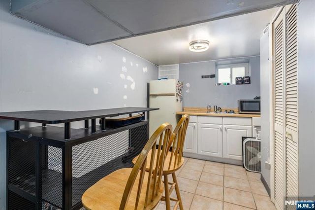 567 Fern Avenue, Lyndhurst, NJ 07071