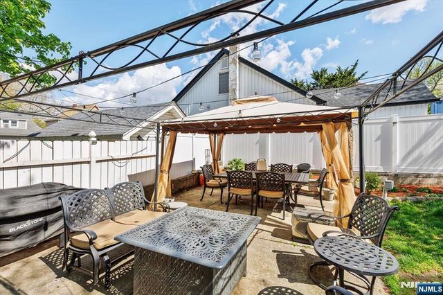 567 Fern Avenue, Lyndhurst, NJ 07071