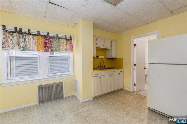 567 Fern Avenue, Lyndhurst, NJ 07071