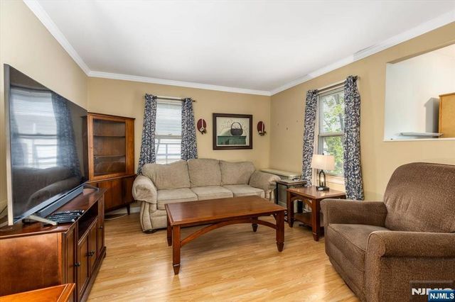 567 Fern Avenue, Lyndhurst, NJ 07071