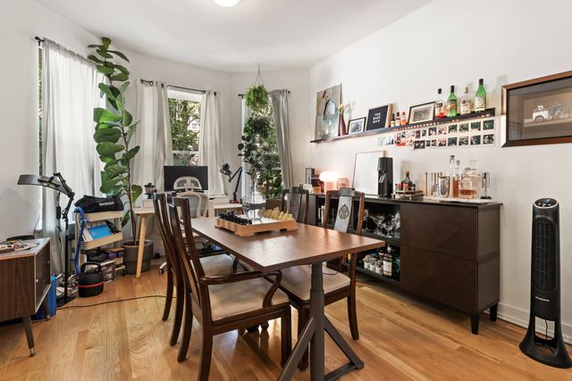 3329 W Pierce Avenue, Chicago, IL 60651