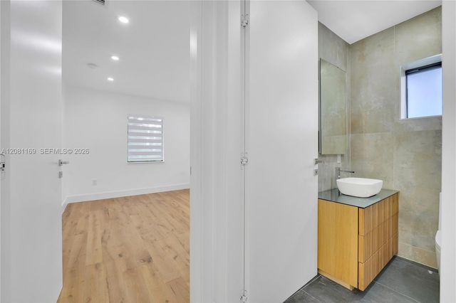 728 Majorca Avenue, Coral Gables, FL 33134