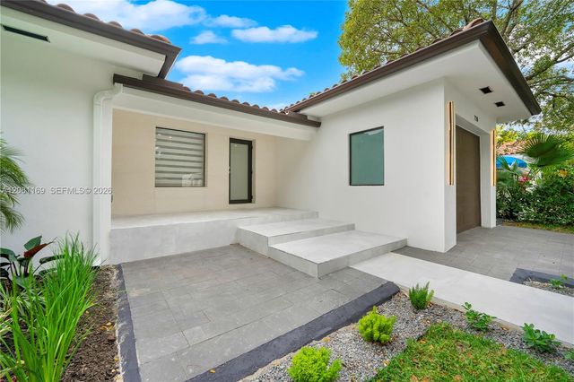 728 Majorca Avenue, Coral Gables, FL 33134