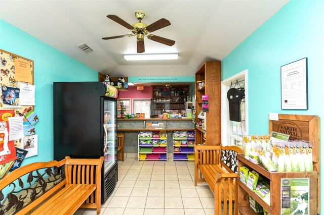 2500 Harwood Road, Bedford, TX 76021