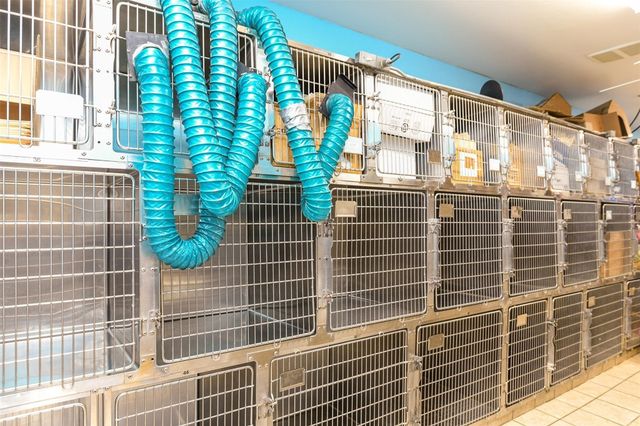 2500 Harwood Road, Bedford, TX 76021