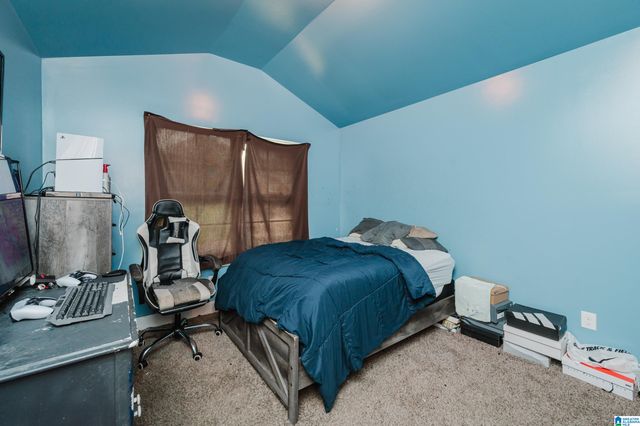 4021 LINDSEY DRIVE, Bessemer, AL 35022