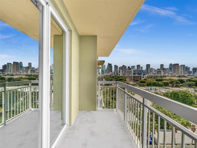 816 NW 11th St 1208, Miami, FL 33136