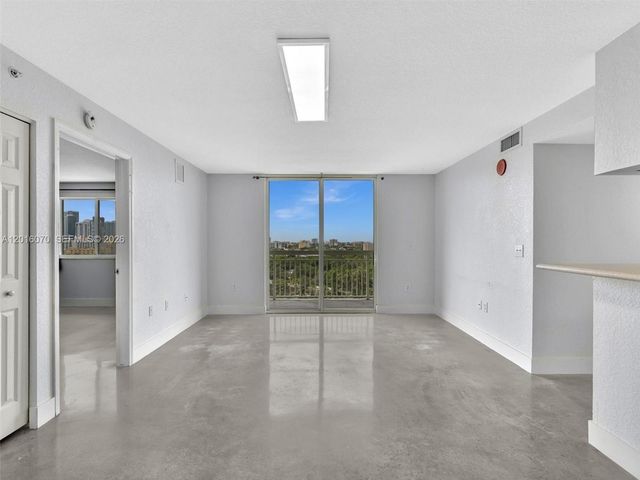 816 NW 11th St 1208, Miami, FL 33136