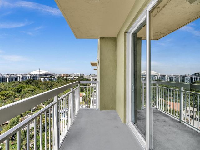 816 NW 11th St 1208, Miami, FL 33136